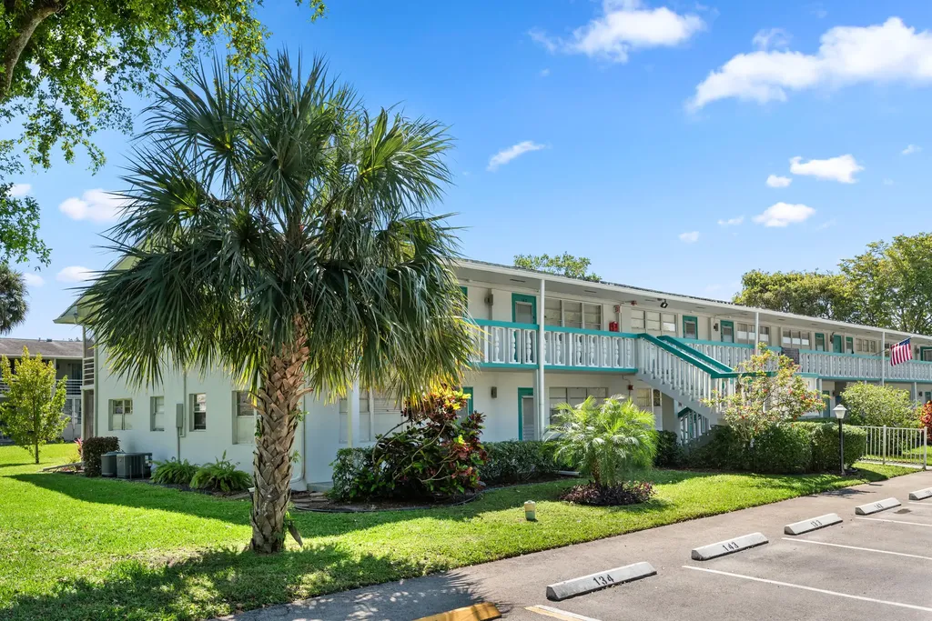142 Ventnor I Deerfield Beach FL 33442