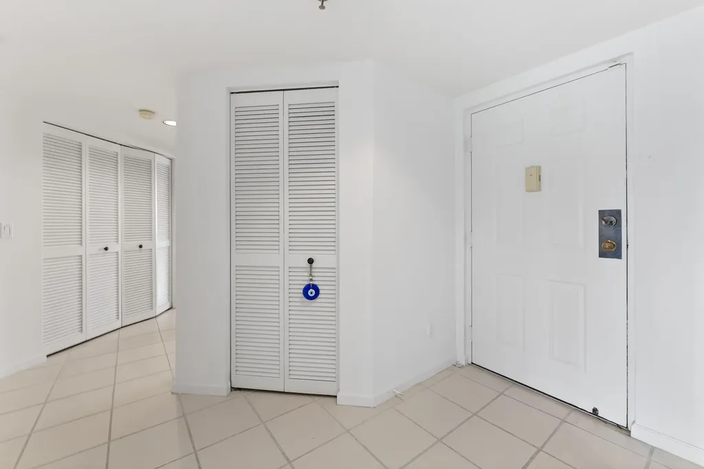 7507 La Paz Boulevard Boca Raton FL 33433