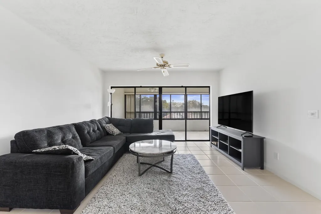 7507 La Paz Boulevard Boca Raton FL 33433