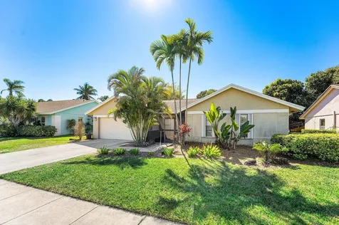838 NW 9th Way Boynton Beach FL 33426