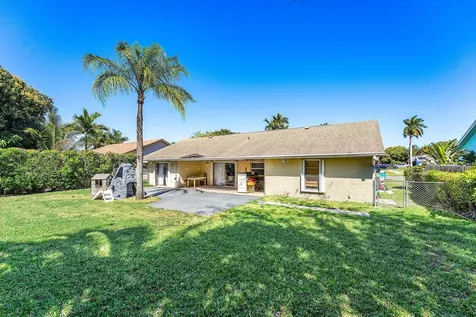 838 NW 9th Way Boynton Beach FL 33426