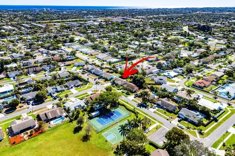 838 NW 9th Way Boynton Beach FL 33426