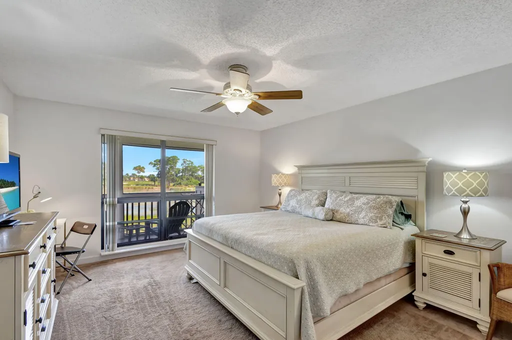 348 Brackenwood Circle Palm Beach Gardens FL 33418