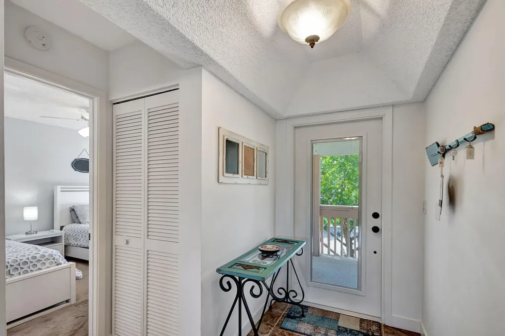 348 Brackenwood Circle Palm Beach Gardens FL 33418