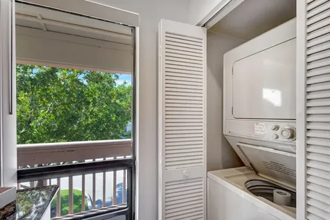 348 Brackenwood Circle Palm Beach Gardens FL 33418