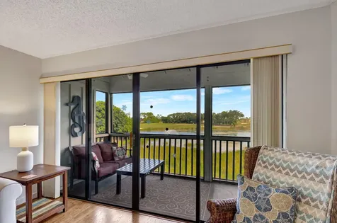 348 Brackenwood Circle Palm Beach Gardens FL 33418