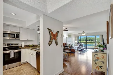 348 Brackenwood Circle Palm Beach Gardens FL 33418
