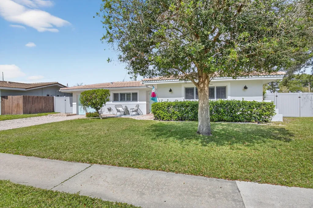 1231 SW 4th Street Boca Raton FL 33486