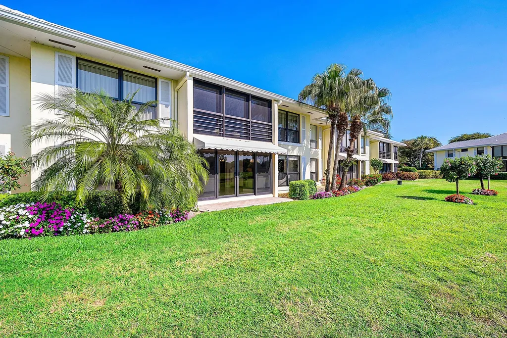 3611 Quail Ridge Drive S Boynton Beach FL 33436