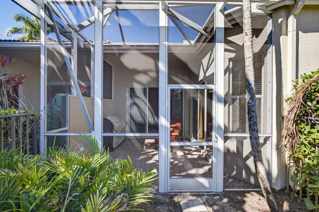 7671 Dahlia Court West Palm Beach FL 33412