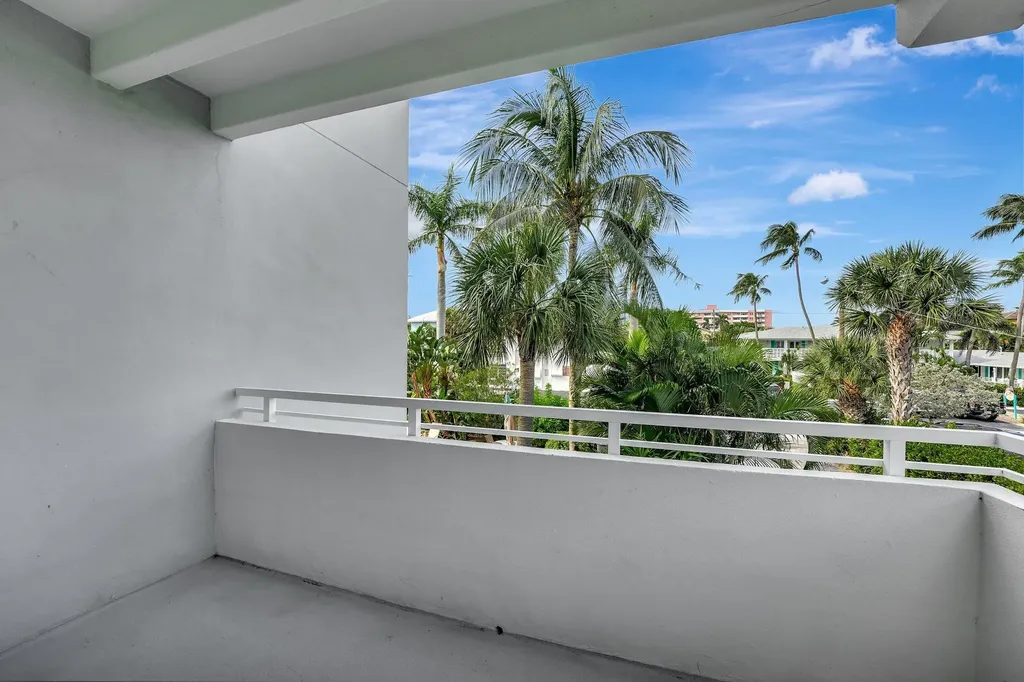 3212 NE 12th Street Pompano Beach FL 33062
