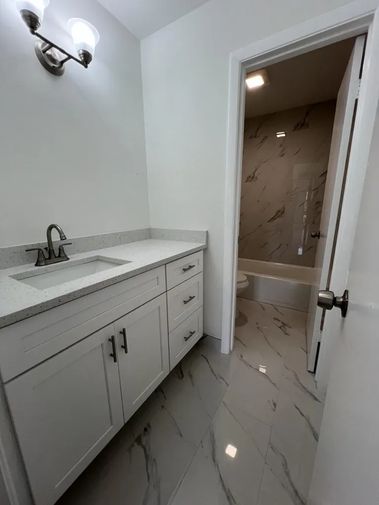 4129 NW 88th Avenue Coral Springs FL 33065