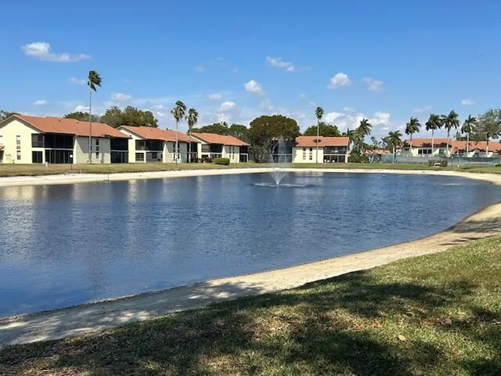 10415 S Circle Lake Drive Boynton Beach FL 33437