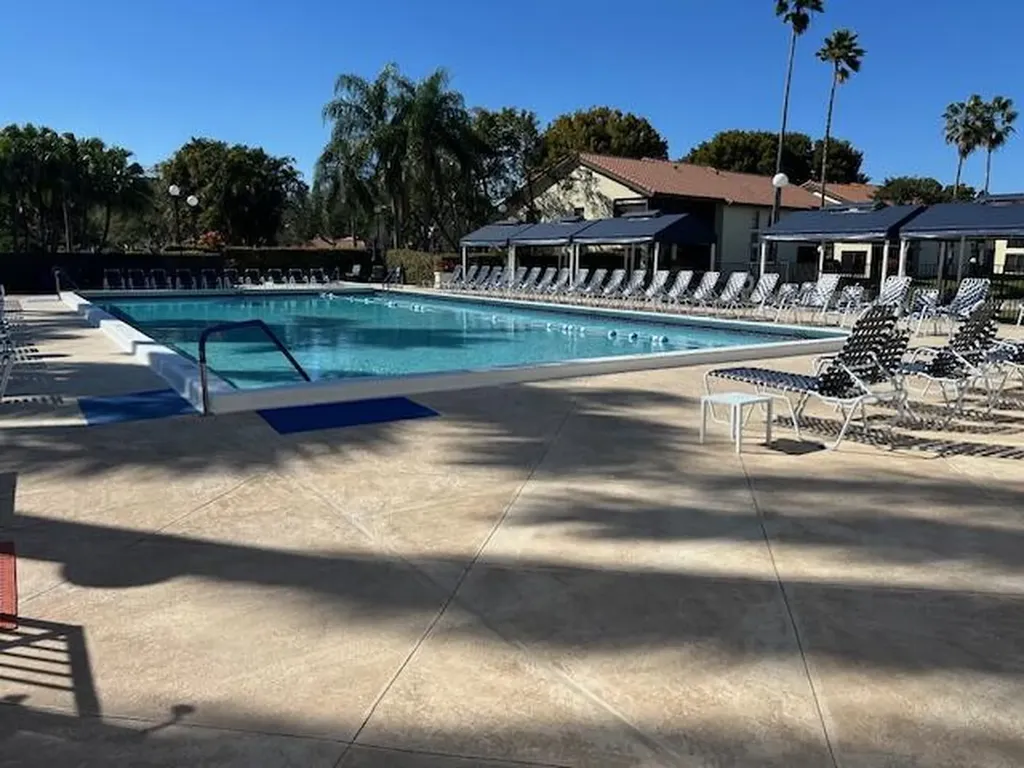 10415 S Circle Lake Drive Boynton Beach FL 33437