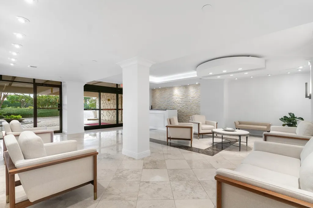 3250 S Ocean Boulevard Palm Beach FL 33480