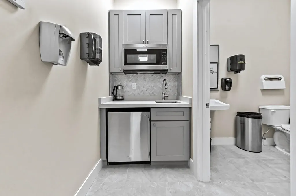 4050 Westgate Avenue West Palm Beach FL 33409