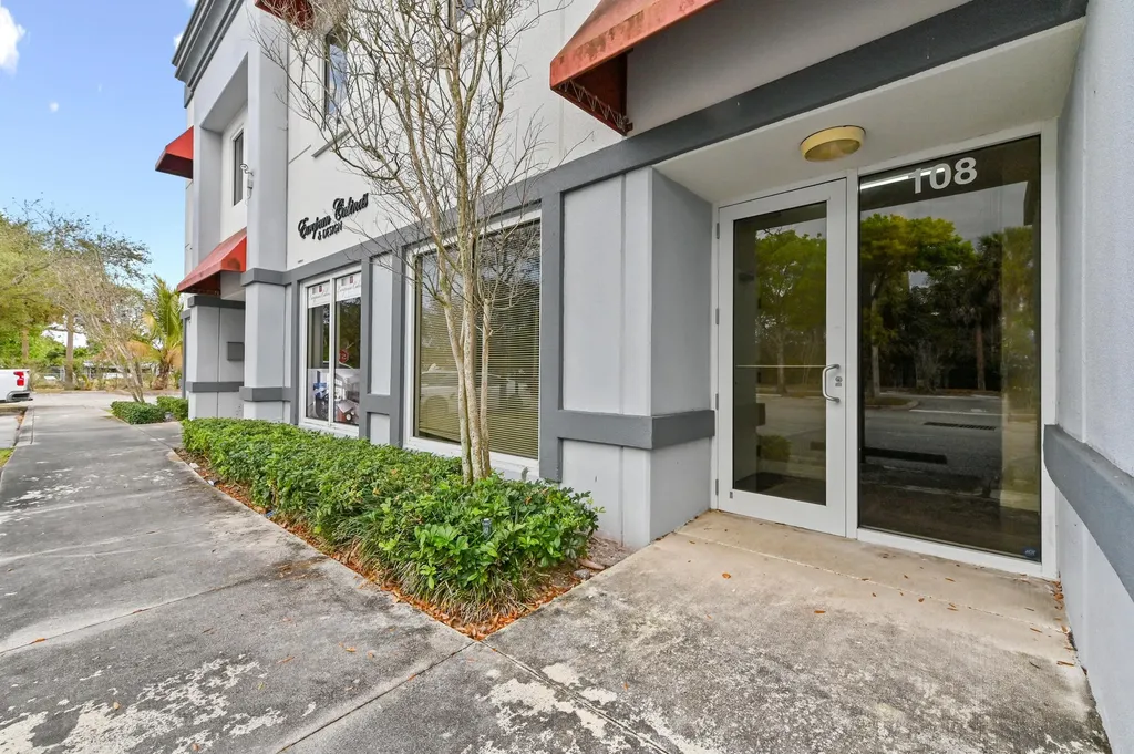 4050 Westgate Avenue West Palm Beach FL 33409