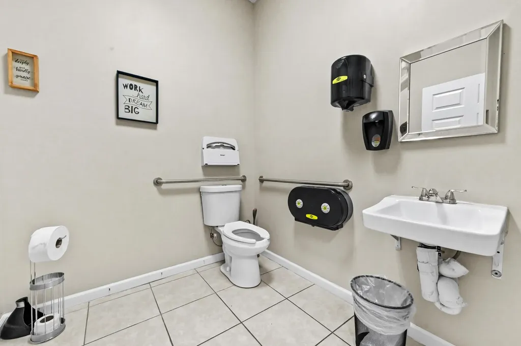 4050 Westgate Avenue West Palm Beach FL 33409