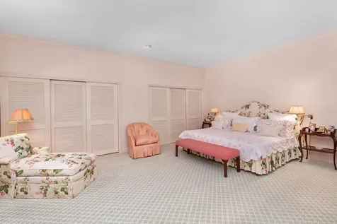 624 N Lake Way Palm Beach FL 33480