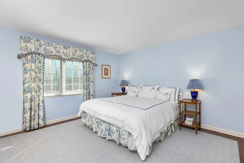 624 N Lake Way Palm Beach FL 33480