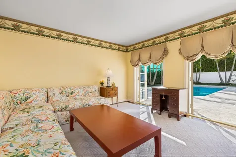 624 N Lake Way Palm Beach FL 33480
