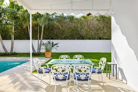 624 N Lake Way Palm Beach FL 33480