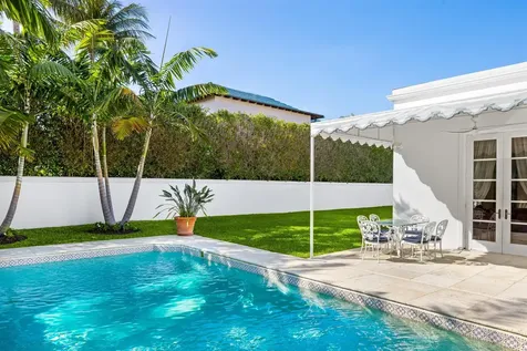 624 N Lake Way Palm Beach FL 33480
