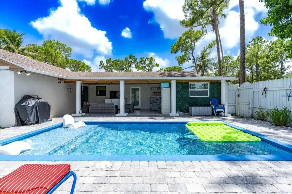 15211 60th Place N Loxahatchee FL 33470