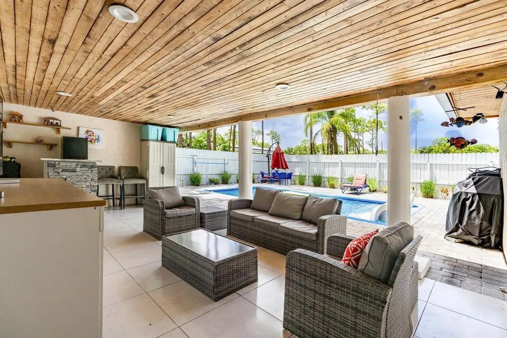 15211 60th Place N Loxahatchee FL 33470