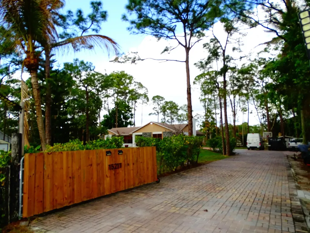 15211 60th Place N Loxahatchee FL 33470