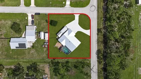 6501 Ocala Avenue Fort Pierce FL 34951