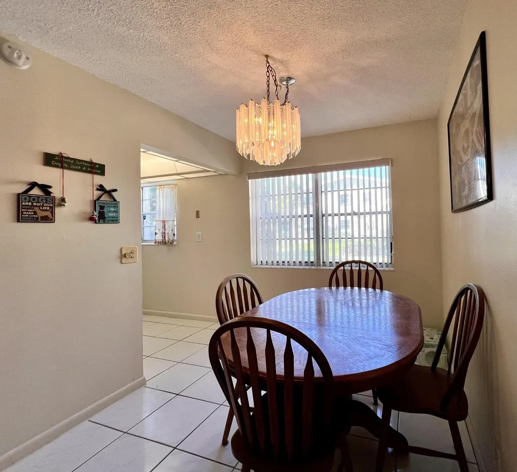 76 Sheffield D West Palm Beach FL 33417
