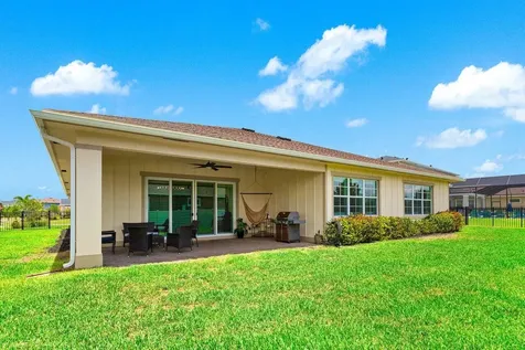 962 Castaway Court Loxahatchee FL 33470