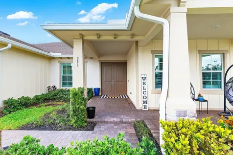 962 Castaway Court Loxahatchee FL 33470