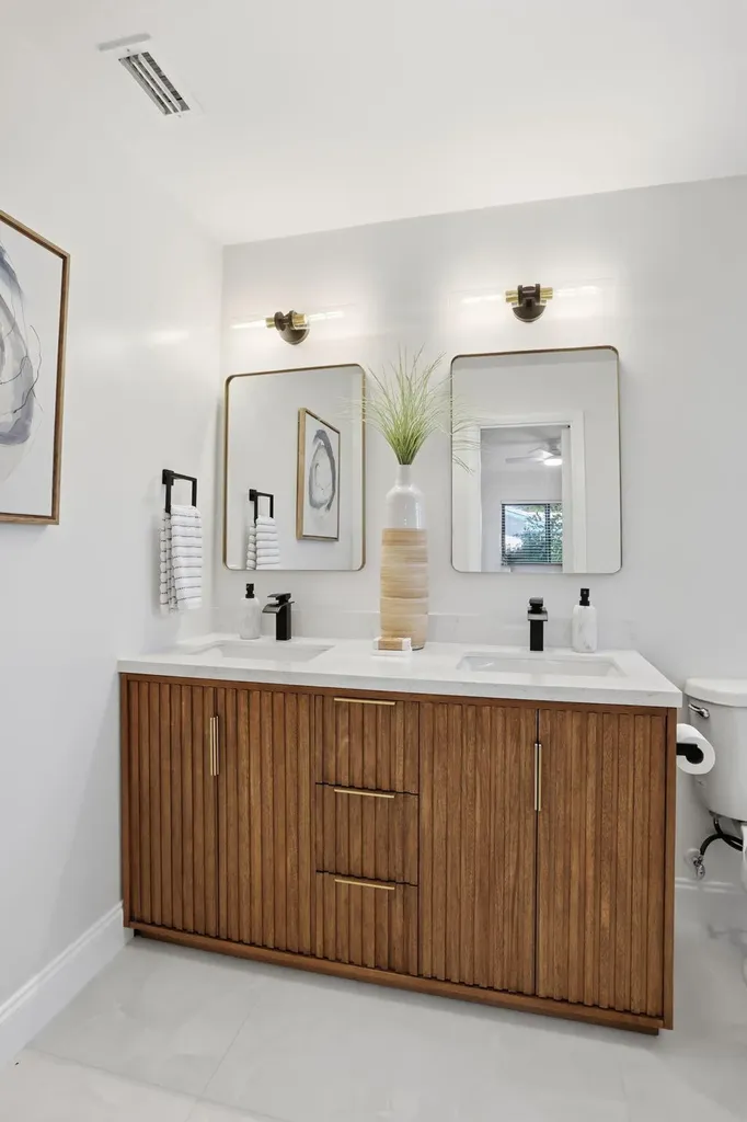 4694 Brady Boulevard Delray Beach FL 33445