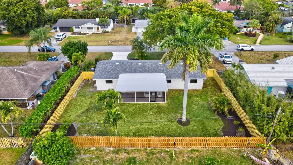 4694 Brady Boulevard Delray Beach FL 33445