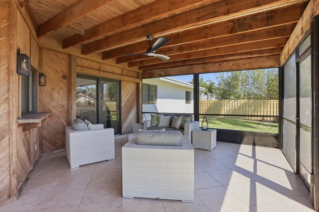 4694 Brady Boulevard Delray Beach FL 33445