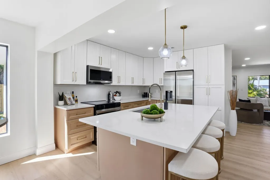 4694 Brady Boulevard Delray Beach FL 33445