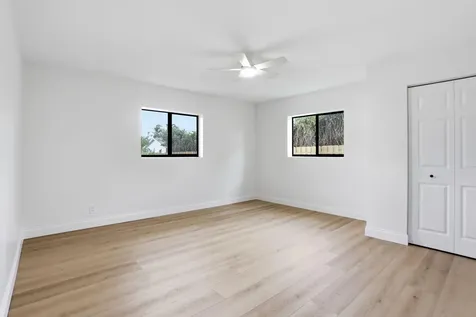 4694 Brady Boulevard Delray Beach FL 33445