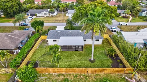 4694 Brady Boulevard Delray Beach FL 33445