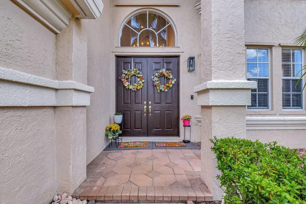 6584 Marbletree Lane Lake Worth FL 33467