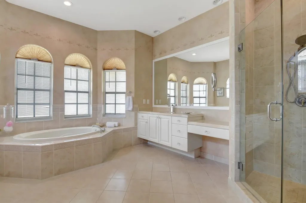 6584 Marbletree Lane Lake Worth FL 33467