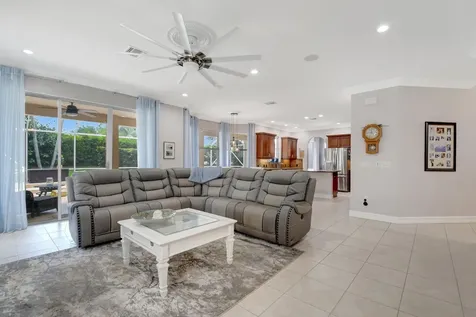 6584 Marbletree Lane Lake Worth FL 33467