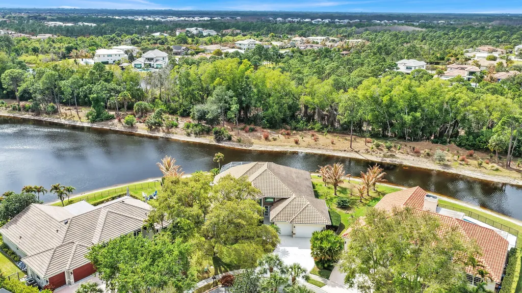 142 Corinthian Circle Jupiter FL 33458