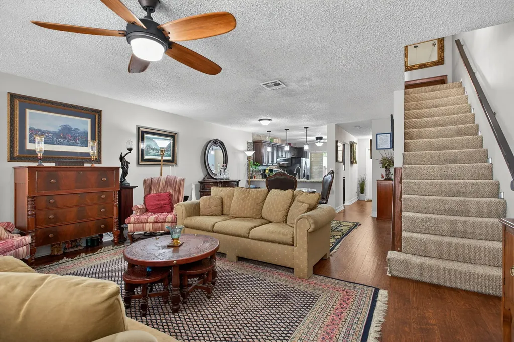 2122 NE 44th Street Lighthouse Point FL 33064