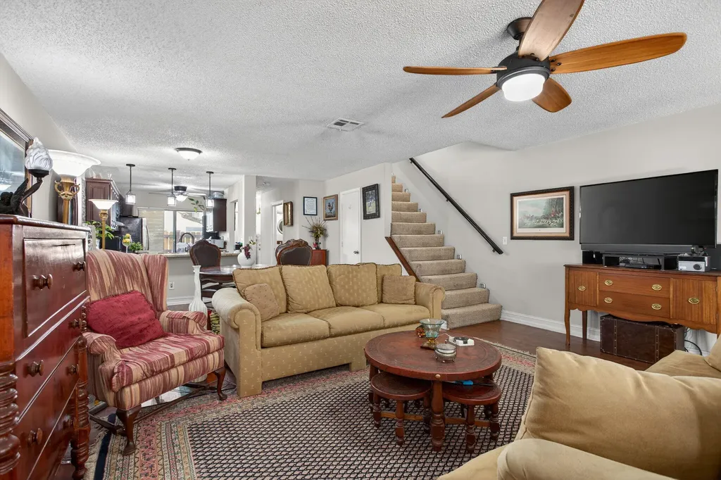 2122 NE 44th Street Lighthouse Point FL 33064