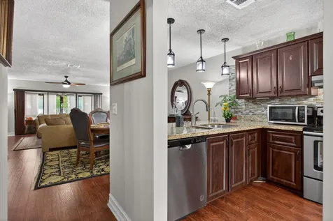 2122 NE 44th Street Lighthouse Point FL 33064