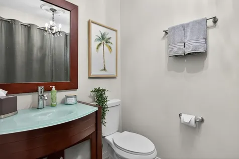 2122 NE 44th Street Lighthouse Point FL 33064