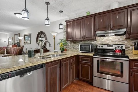 2122 NE 44th Street Lighthouse Point FL 33064