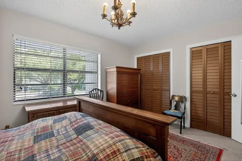 2122 NE 44th Street Lighthouse Point FL 33064